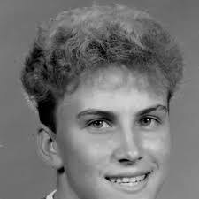 Beth Landes's Instagram, Twitter & Facebook