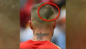 Sui social si è discusso non poco sul taglio di capelli di sergio ramos sfoggiato contro la russia. Spagna Russia Il Look Fa Discutere Sergio Ramos Si Presenta Cosi