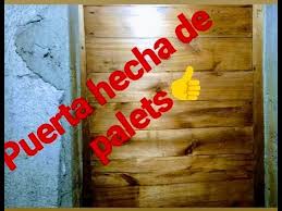 Puedes usar los palets tal cual, pintándolos o respetando su color original, pero. Puerta Corrediza Hecha De Palets Para Toda La Vida Youtube