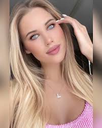 Happy women's day 🌸🕊