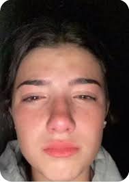 Charli D Amelio Crying Em 2020 Cara De Deboche Videos De Danca Foto De Fundo Tumblr