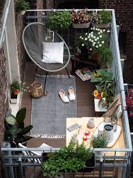 La natura, anche in casa, è un elemento davvero importante per sentirci più felici, rilassati e a. Balcone Consigli Per Arredarlo Blog Casaomnia
