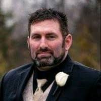 Derrick Andrzejewski's Instagram, Twitter & Facebook