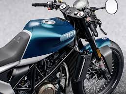 2020 Husqvarna Svartpilen 701 And Vitpilen 701 Motorcyclist Husqvarna Cool Bikes Cafe Racing