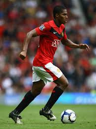 Antonio valencia, united wing wizard, has accepted the challenge of becoming manchester united's next great number 7 Http Habilidadesdepes Blogspot Com 2012 11 Antonio Valencia Manchester United Fc 27 Html