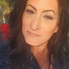 Looking for a good realtor who's familiar with military moves. Looking to  sell our end unit townhome. 3 bed, 2.5 half bath this spring. Thanks!