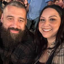 Does anyone make graduation money leis?