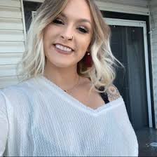 Chloe Nicholson (chloeecaat)