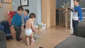 Le Battement Des Mains... - Ensemble Pour L'autisme | By Ensemble Pour  L'autisme | Le Battement Des Mains (Flapping) Et Les Sautillements Sont  Deux Gestes Que Mon Fils (Et Certaines Personnes Autistes)