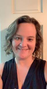 Hey all! My name is Vanessa, and I own and operate Semplice Fine Foods and  Catering. I'm a private chef and caterer, and besides looking to connect  with clients, I'm always looking