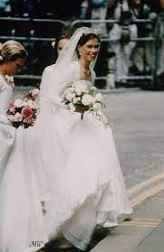 Source We Remember Her Best As Lady Diana Spencer S Eldest Bridesmaid Clad In Tissue Taffeta In Royal Brides Royal Wedding Gowns Princess Margaret Wedding