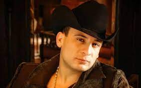 Valentín Elizalde: El Gallo de Oro y su Eterno Legado