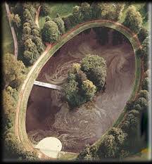 Here is a look at the final resting place of princess diana. Courtly Lives Lady Diana S Memorial