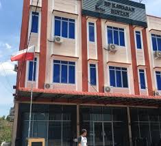 Temukan gambar stok gratis terbaik tentang bendera polandia. Kibarkan Bendera Polandia Bp Bintan Minta Maaf Kumparan Com