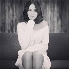 Bengu Fan Page On Twitter Yarali Bir Kus Konmus Kapima Kolu Kanadi Kirilmis Usumus Biraz Bengu Kuzum Https T Co H1wkfw0bks Https T Co Huy4eoezsa