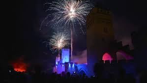 Annulé l'an dernier en raison de la crise sanitaire, le festival des arts allumés reste bien inscrit au programme de cette année, moyennant quelques adaptations, du 4 au 27 juin dans plusieurs communes de l'intercommunalité. Ce Soir La Musique Classique Accompagne Le Feu D Artifice A Cahors Ladepeche Fr