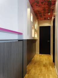 Espace de passage incontournable, le couloir a une place particulière en décoration. Comment Peindre Un Couloir Avec Style