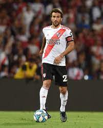 Leo ponzio dejó todo en el campo por la camiseta de rive plate. Leo Ponzio Leo Ponzio Imagenes De River Plate River Campeon