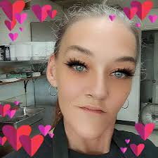 Why do Golden Retrievers get eye boogers in the morning?