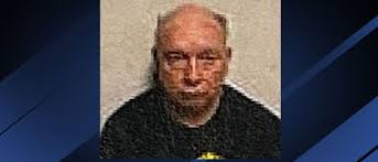 Man accused of attacking Eyewitness News reporter turns himself in