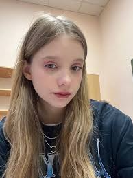 Awww that cute. My Nefertiti eyes blue. But changes.