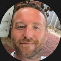 20+ profilů „Arthur Wayne“