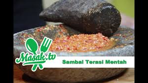 Sambal tomat terasi mentah segar pedasnya supeeerrrrr. Sambal Terasi Mentah Sambal 011 Youtube