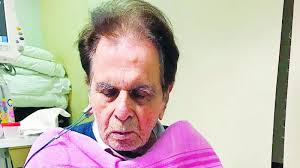 Dilip kumar is considered to be one of the greatest actors of indian cinema. Dilip Kumar Deteriorates