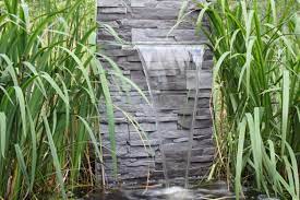 Diese wunderschöne idee lässt den außenraum so lebendig erscheinen, dass es ihr herz vor freude springen lässt. Garten Wasserfall Selber Bauen