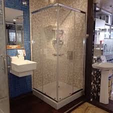 Harga 1 set kamar mandi minimalis. Jual Box Shower Kaca Shower Kamar Mandi Partisi Kaca Shower Room Jakarta Barat Jaya Bangunan Pinangsia Tokopedia