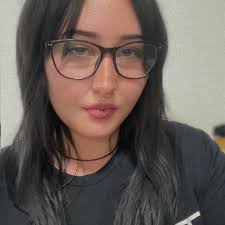 Bonnie Blue will collab with Lil Tay! OF's youngest model once she gets  500k subs. Already at 18 and she getting all these offers