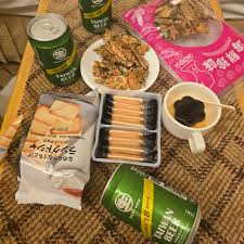 저녁먹고 숙소에서 간단히 맥주2캔씩~ #여행 #대만여행 #술한잔 #즐거운시간 #그녀들과함께 #추억만들기