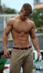 alex cypriano 男性 筋肉 体