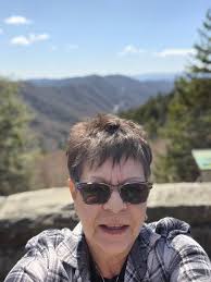 Hello everyone, nice to meet you, i am sharing a not so dull moment in the  forrest with my daughter, where we keep finding funny things, this is still  going