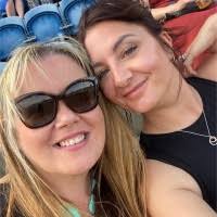 100+ "Liz Franks" profiles