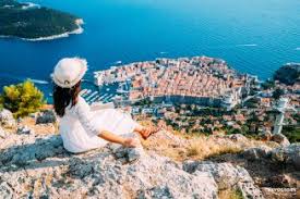 พาเที่ยวกรุงซาเกร็บ (zagreb) เมืองหลวงของประเทศโครเอเชีย ที่มีประวัติศาสตร์ยาวนานนับพันปี พาเดินตลาดคริสต์มาส (christmas market) ที่ได้รับการโหวตว่าดี. 10 à¸— à¹€à¸— à¸¢à¸§à¹‚à¸„à¸£à¹€à¸­à¹€à¸Š à¸¢ à¹€à¸— à¸¢à¸§à¸Š à¸„à¹† à¸ªà¹„à¸•à¸¥ à¸¢ à¹‚à¸£à¸›à¸„à¸¥à¸²à¸ªà¸ª à¸ Travostory