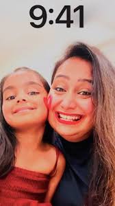 2025 Wallpaper loading, This is such a cute trend and we don’t want to miss  it , Mum daughter trends, heart