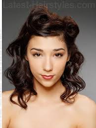 23 Cute Prom Hairstyles For 2020 Updos Braids Half Ups Down Dos Cute Prom Hairstyles Hair Styles Medium Hair Styles