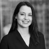 Sarah Farr's Instagram, Twitter & Facebook