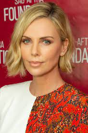 Ask A Hairstylist The Best Bob Haircuts For Fine Hair That Won T Hold A Style Wavy Bob Hairstyles Short Bob Hairstyles Charlize Theron Short Hair