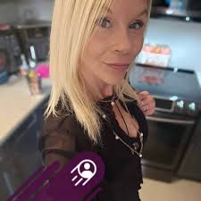 TRACKLIST REVEAL the song playing is Trying and it's one of my favorites