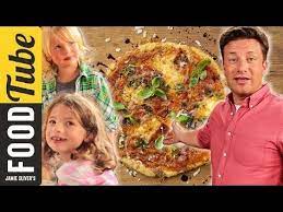 Quick Family Pizza Jamie Petal Buddy Oliver Jamie Oliver Pizza Jamie Oliver Recipes Quick Family