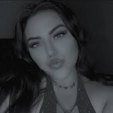 Kristen Cuellar's Instagram, Twitter & Facebook