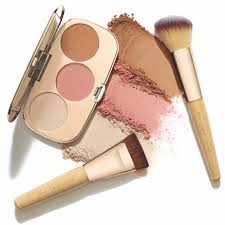 Guide To Choosing The Right Makeup Brushes Organic Spa Magazine