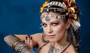 Meet Sandra, the queen of improvisation and authenticity activist