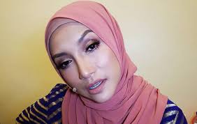 Sing with lyrics to your favorite karaoke songs. Dakwa Suami Cederakan Anak Akhirnya Ziana Zain Tampil Beri Luahan Iluminasi