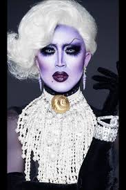 Ursula make/ up