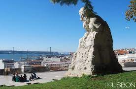 George's castle, 600 metres from miradouro da senhora do monte and 700 metres from rossio. Miradouro De Santa Catarina Lisbon