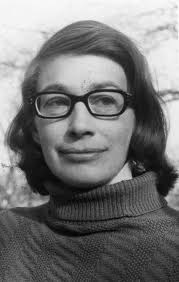 Appreciation of Mary Oliver's poem about rain and nature