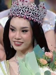 Bianca Florian Miss Indonesia Terfavorit